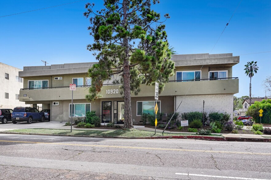 More Photos Of 10920 National Blvd, Los Angeles Apartments For Sale