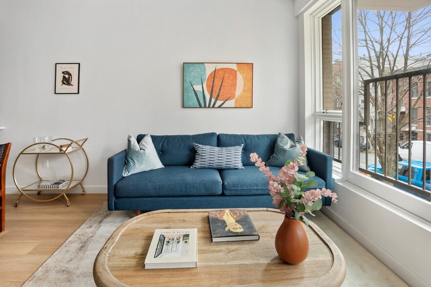 More Photos Of 684 Leonard St, Brooklyn Apartments For Sale