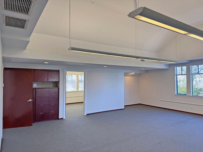 More Photos Of 418 Aviation Blvd, Santa Rosa Medical For Sale