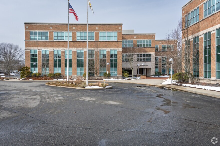 More Photos Of 1350 Division Rd, West Warwick Office For Lease