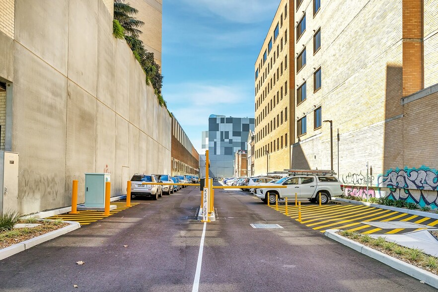 More Photos Of 364-366 Hunter St, Newcastle Office For Lease