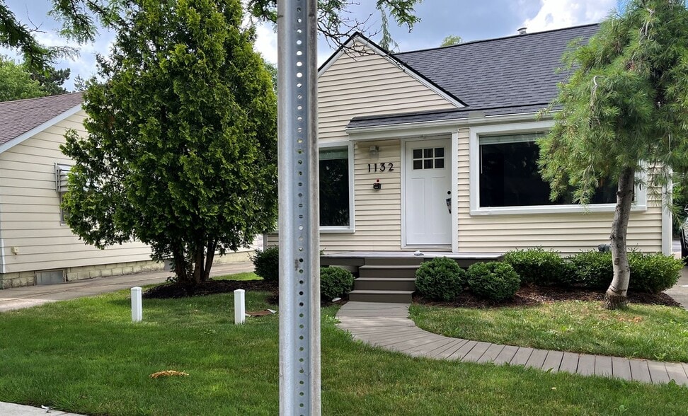 More Photos Of 1132 Webster St, Birmingham Medical For Lease