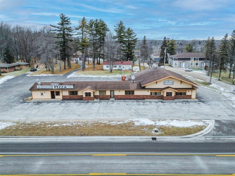 Primary Photo Of 5600 Lapeer Rd, Kimball Restaurant For Sale