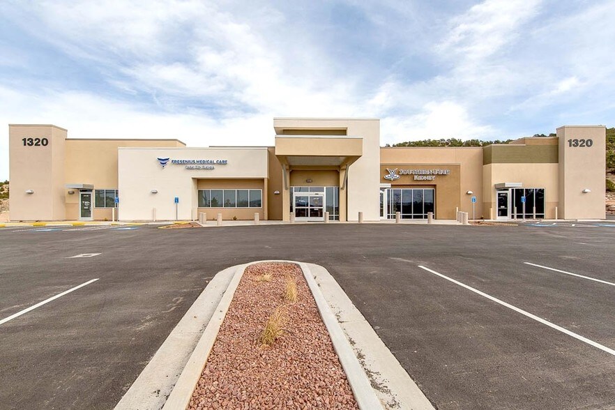 More Photos Of 1320 N Main St, Cedar City Storefront Retail Office For Lease