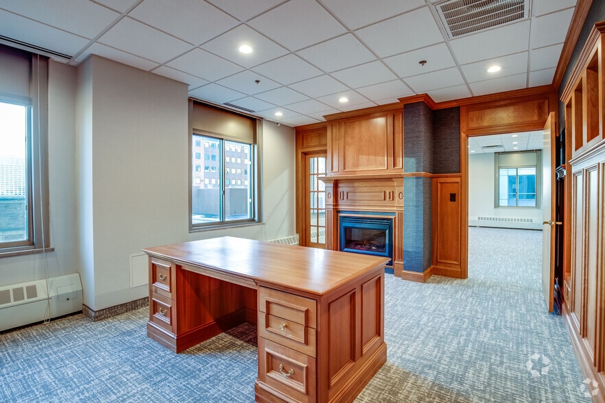 More Photos Of 825 Nicollet Mall, Minneapolis Office For Lease