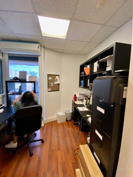 More Photos Of 20101-20161 NE 16th Pl, Miami Loft Creative Space For Sale