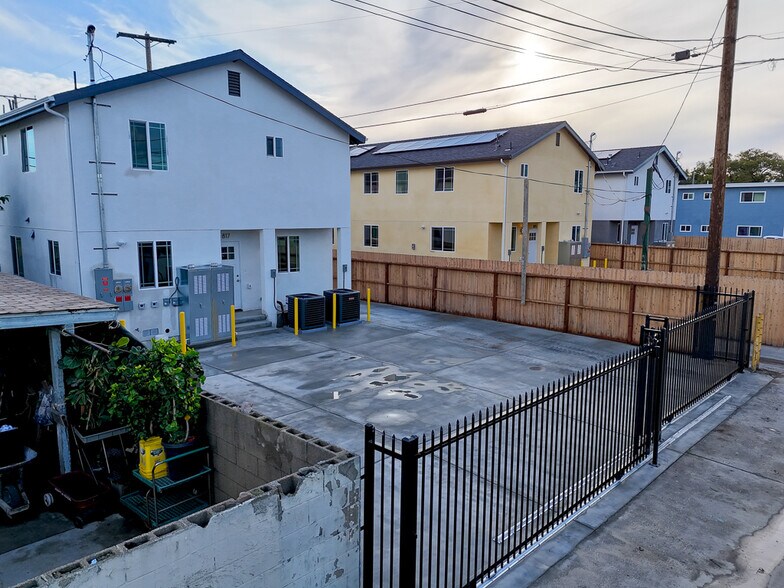 More Photos Of 815 G St, Wilmington Apartments For Sale