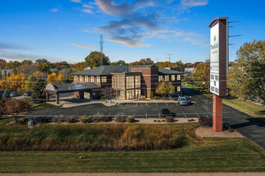 More Photos Of 491 S Washburn St, Oshkosh Office For Sale