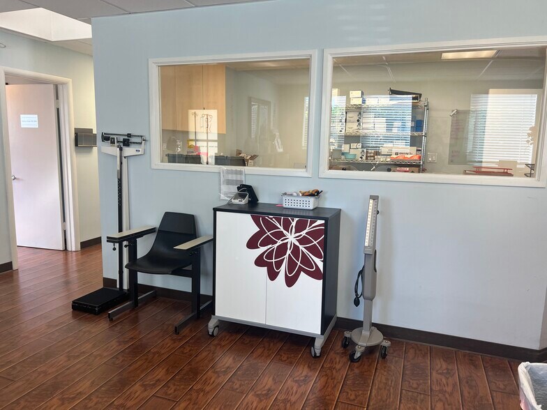 More Photos Of 9736 Venice Blvd, Culver City Healthcare For Lease