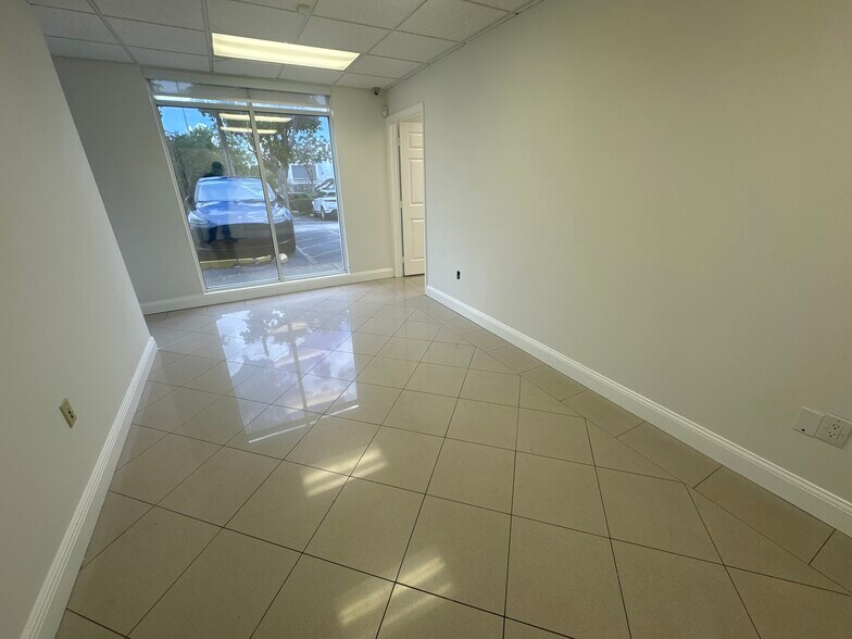 More Photos Of 6055 NW 87th Ave, Miami Warehouse For Lease