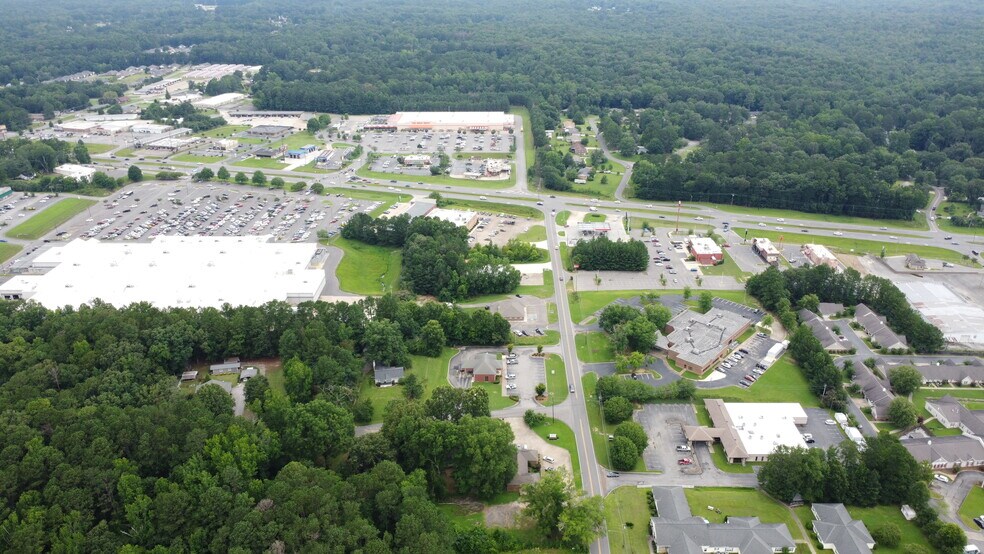 More Photos Of 801 20th Ave E, Jasper Hospital For Sale