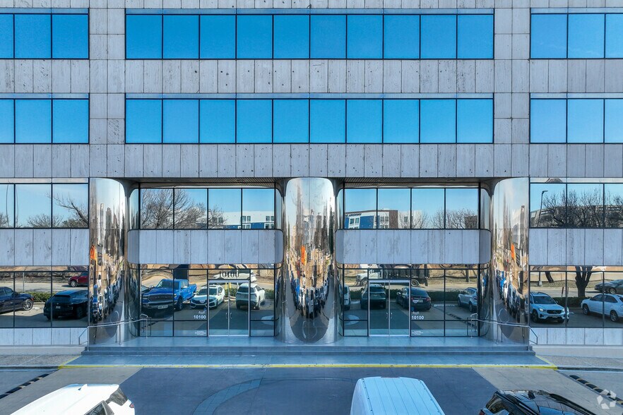 More Photos Of 10100 N Central Expy, Dallas Office For Lease