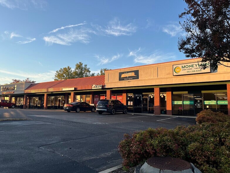 More Photos Of 210 Highway 12 W, Starkville Storefront For Lease