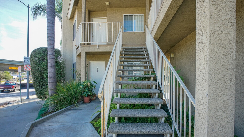 More Photos Of 3911 Verdugo Rd, Los Angeles Apartments For Sale