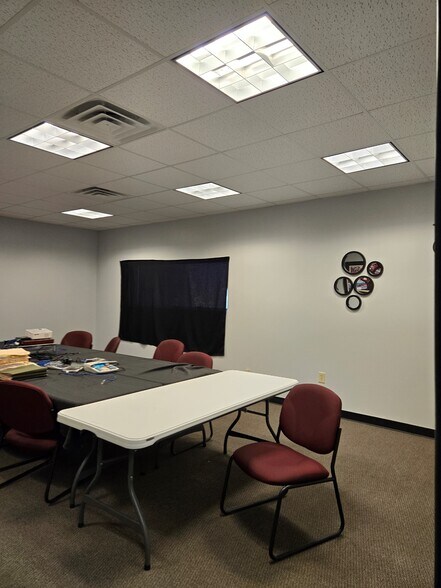 More Photos Of 700 S 10th St, McAllen Office For Sale