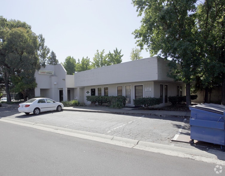 More Photos Of 4617 Quail Lakes Dr, Stockton Office For Lease