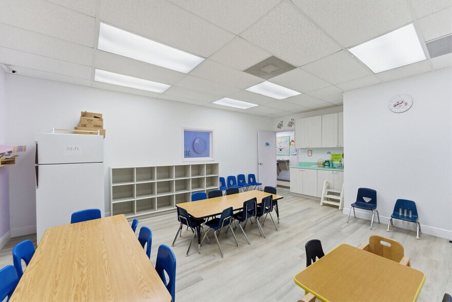 More Photos Of 6545 NW 169th St, Hialeah Medical For Sale