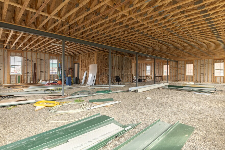 More Photos Of 8495 S Mason Montgomery Rd, Mason Flex For Sale