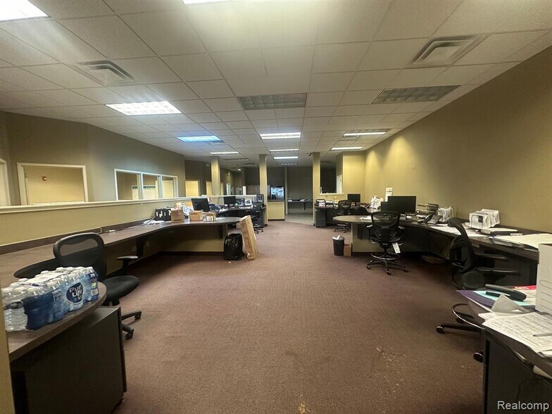More Photos Of 4705 Conner St, Detroit General Retail For Lease