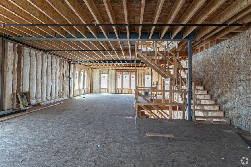 More Photos Of 1922 S Highway 40, Heber City Showroom For Lease