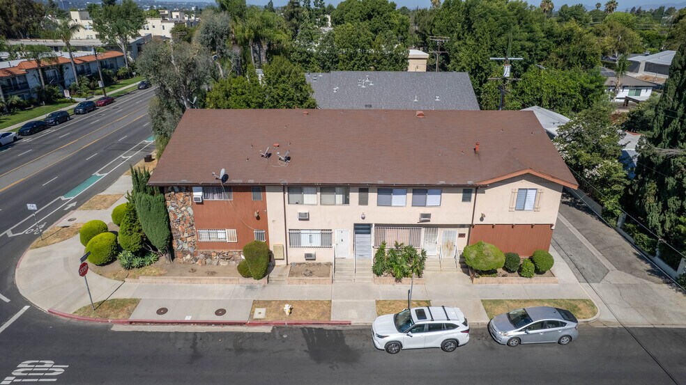 More Photos Of 14205 Burbank Blvd, Van Nuys Apartments For Sale