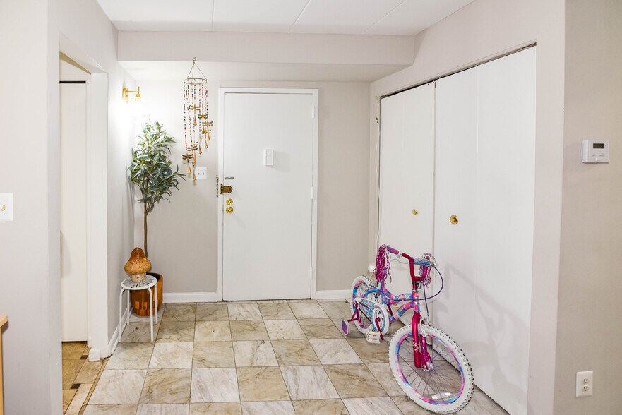 More Photos Of 3809 Clarks Ln, Baltimore Apartments For Sale