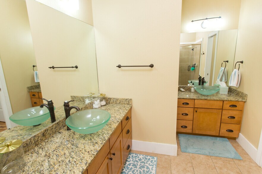 More Photos Of 45 S 9th Ave, Pensacola Office Residential For Sale