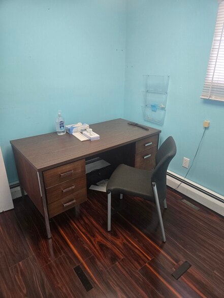 More Photos Of 1025 N Providence Rd, Media Medical For Sale