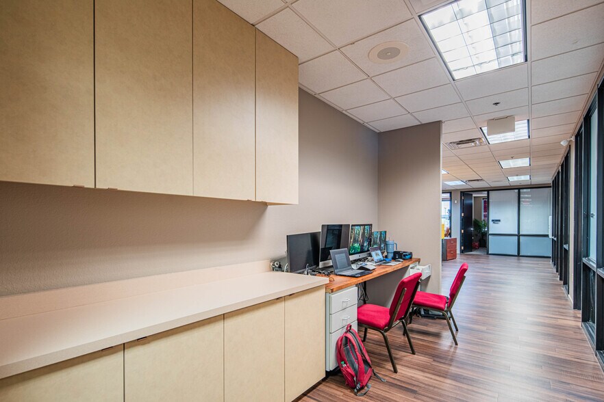 More Photos Of 12515 W Bell Rd, Surprise Office For Lease