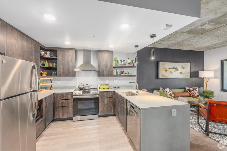 More Photos Of 215-219 S Water St, Henderson Apartments For Lease