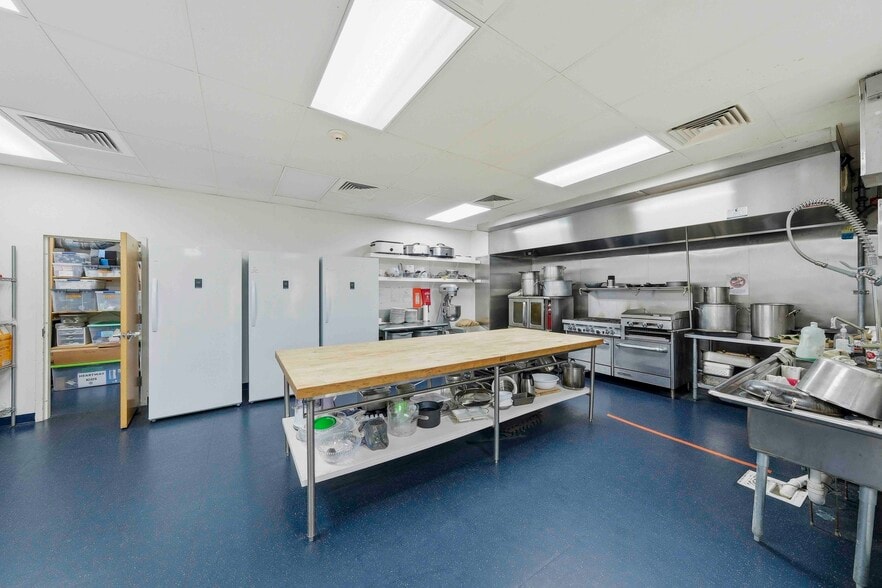 More Photos Of 2950 S Flamingo Rd, Davie Religious Facility For Sale