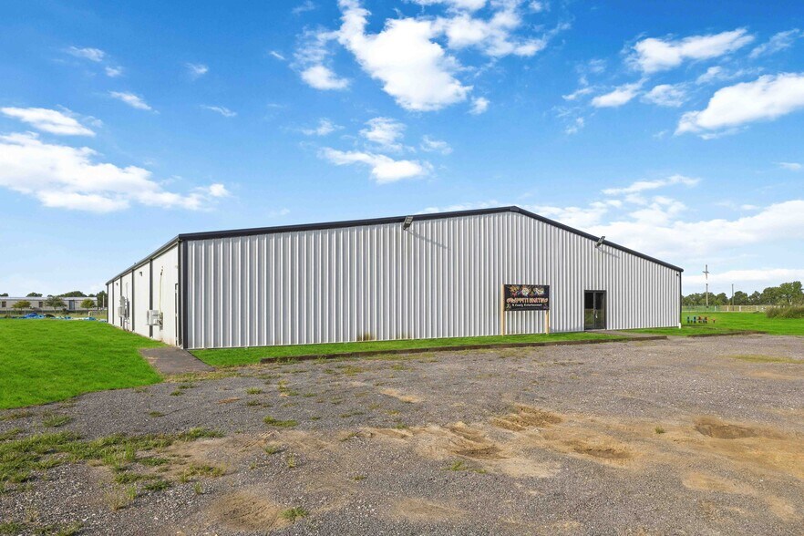 More Photos Of 1061 County Road 6111, Dayton Industrial For Sale