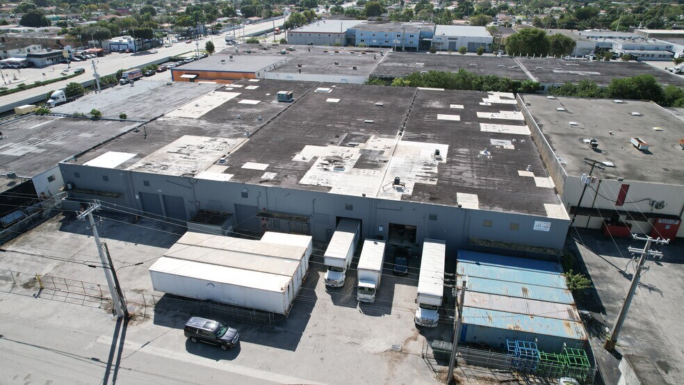More Photos Of 440 W 20th St, Hialeah Warehouse For Lease