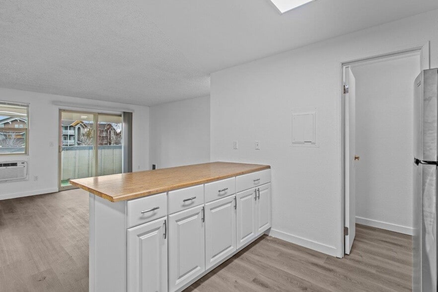 More Photos Of 465 N Arthur St, Kennewick Apartments For Sale