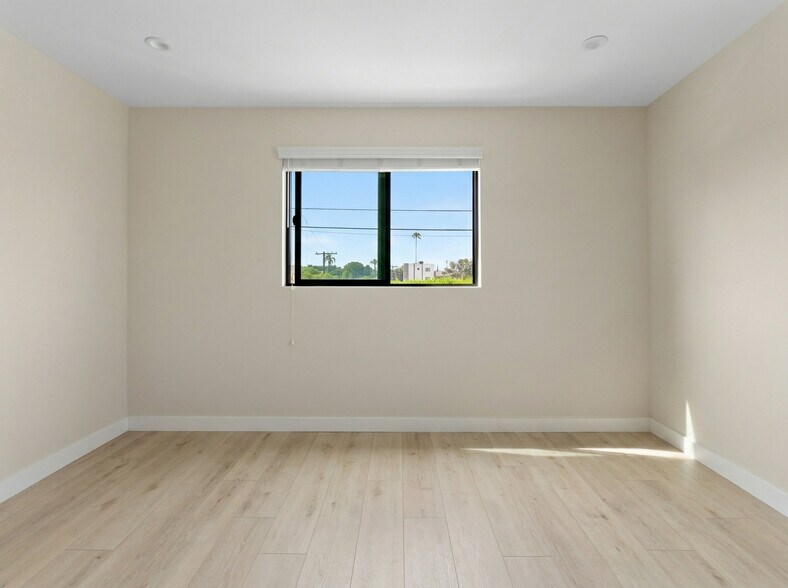 More Photos Of 5075 Pickford St, Los Angeles Apartments For Sale