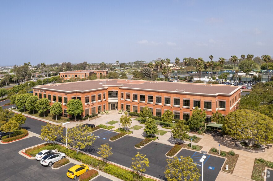 More Photos Of 1400 Newport Center Dr, Newport Beach Coworking Space