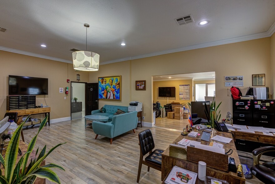 More Photos Of 6470 Foothill Blvd, Tujunga Religious Facility For Sale