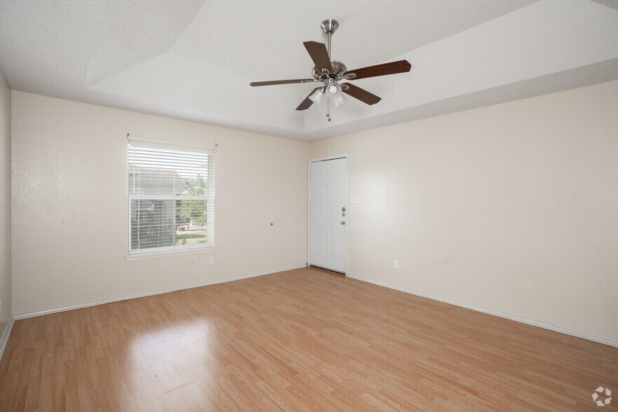 More Photos Of 2501 Hibiscus Ave, McAllen Apartments For Sale
