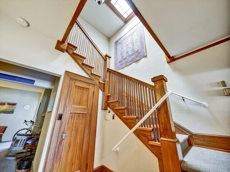 More Photos Of 825 College Ave, Santa Rosa Medical For Sale