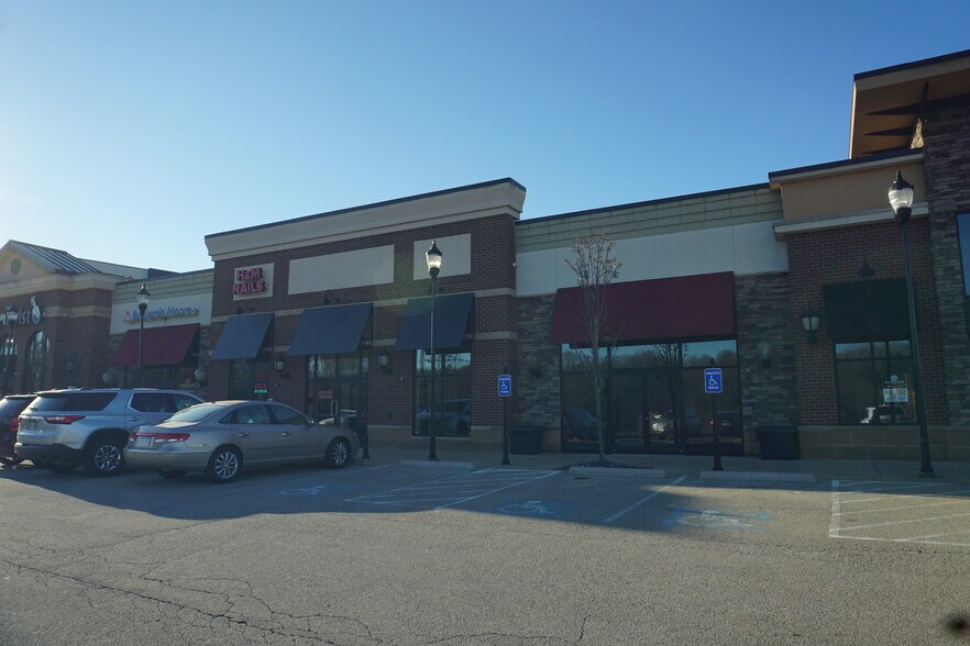 More Photos Of 1020 Towne Square Dr, Greensburg Storefront For Lease