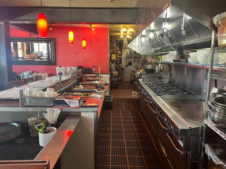 More Photos Of 1501 Solano Ave, Albany Restaurant For Lease
