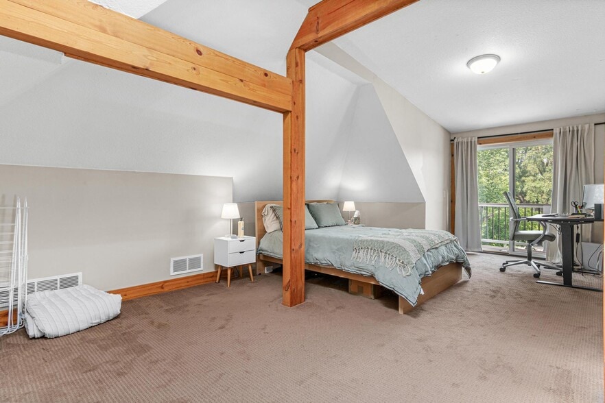 More Photos Of 2526 Jackson St NE, Minneapolis Apartments For Sale