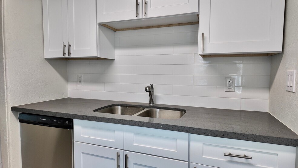 More Photos Of 1338 E Fillmore St, Phoenix Apartments For Sale