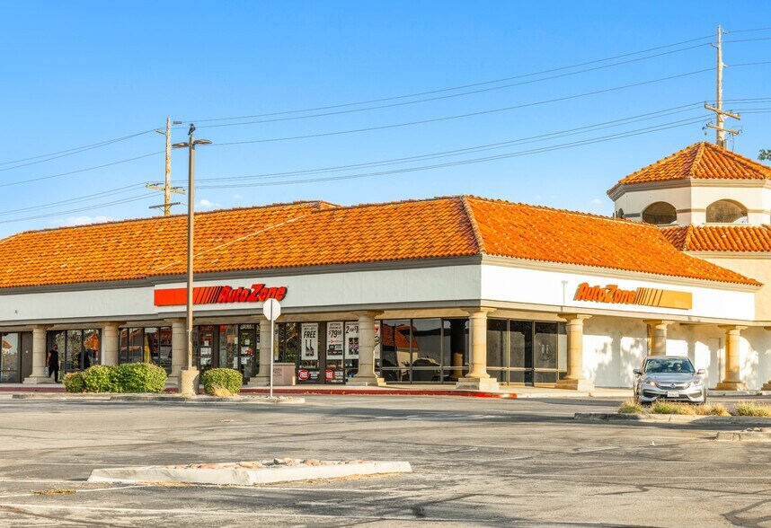 More Photos Of 4033-4069 W Avenue L, Lancaster Unknown For Lease