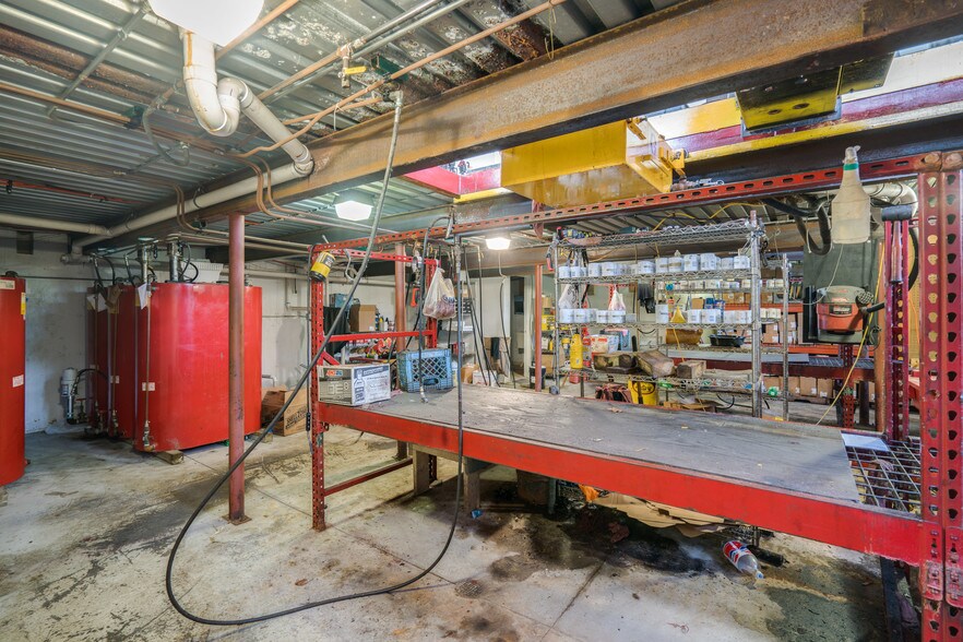 More Photos Of 1000 Shortcut Rd, Marine City Freestanding For Sale