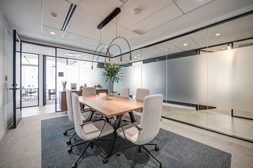 More Photos Of 875 15th St NW, Washington Coworking Space