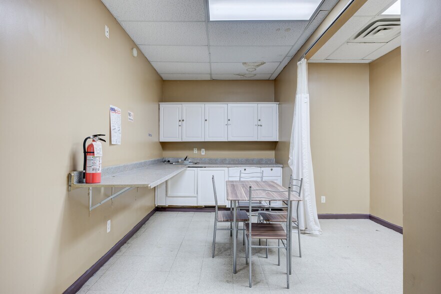 More Photos Of 19953 Conant St, Detroit Medical For Sale