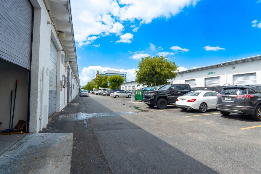 More Photos Of 7251-7309 NW 12th St, Miami Warehouse For Lease