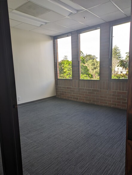 More Photos Of 133 Mission St, Santa Cruz Medical For Lease