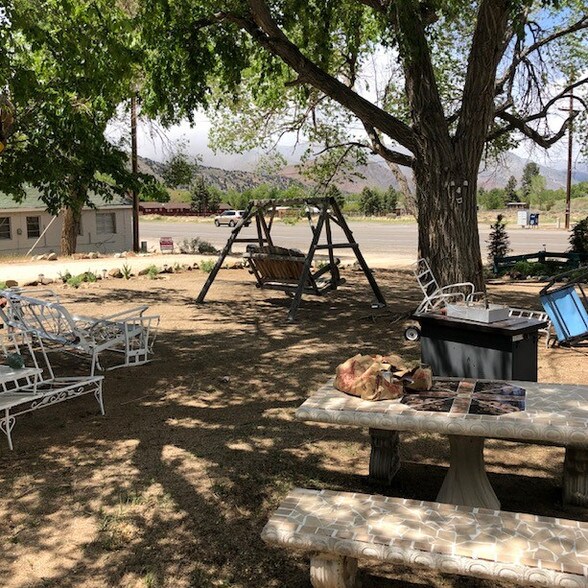 More Photos Of 106833 US Highway 395, Coleville Hotel For Sale